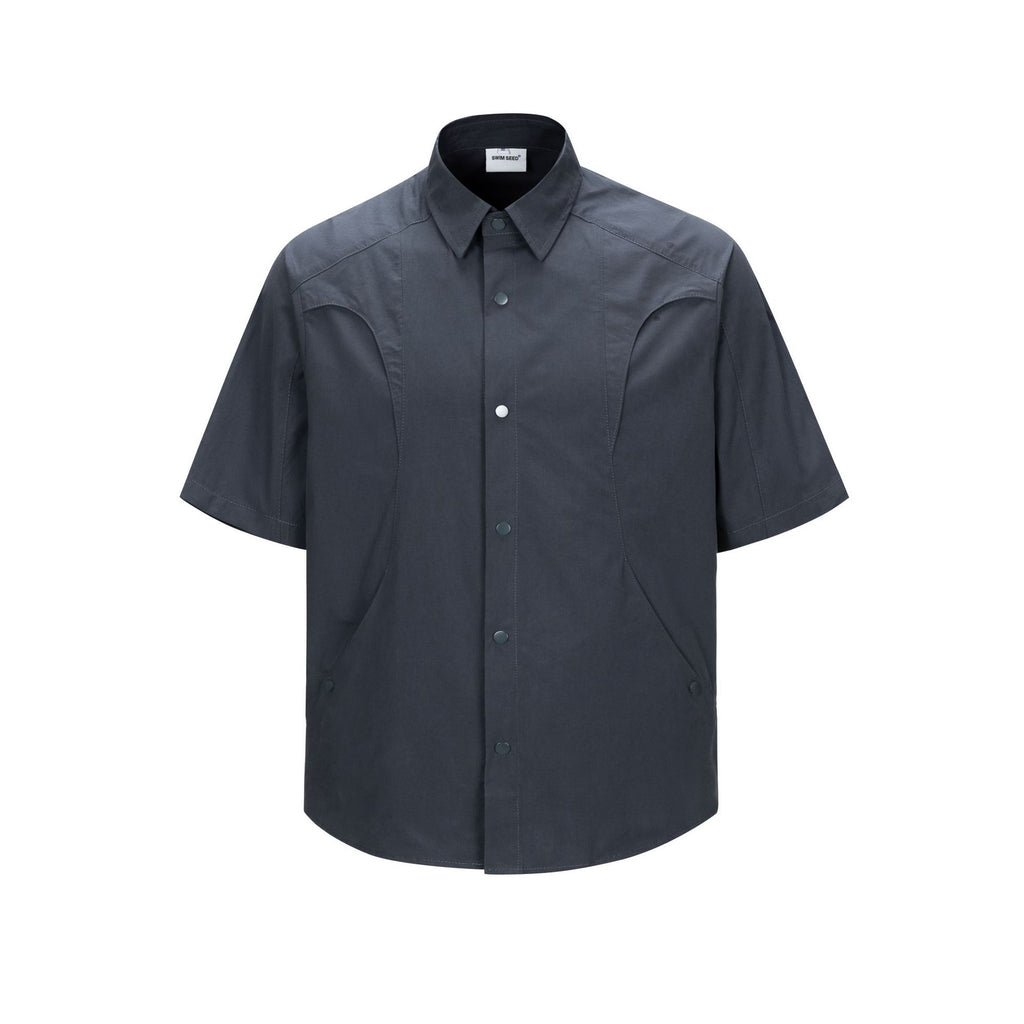 Split and spliced short sleeved shirt for men