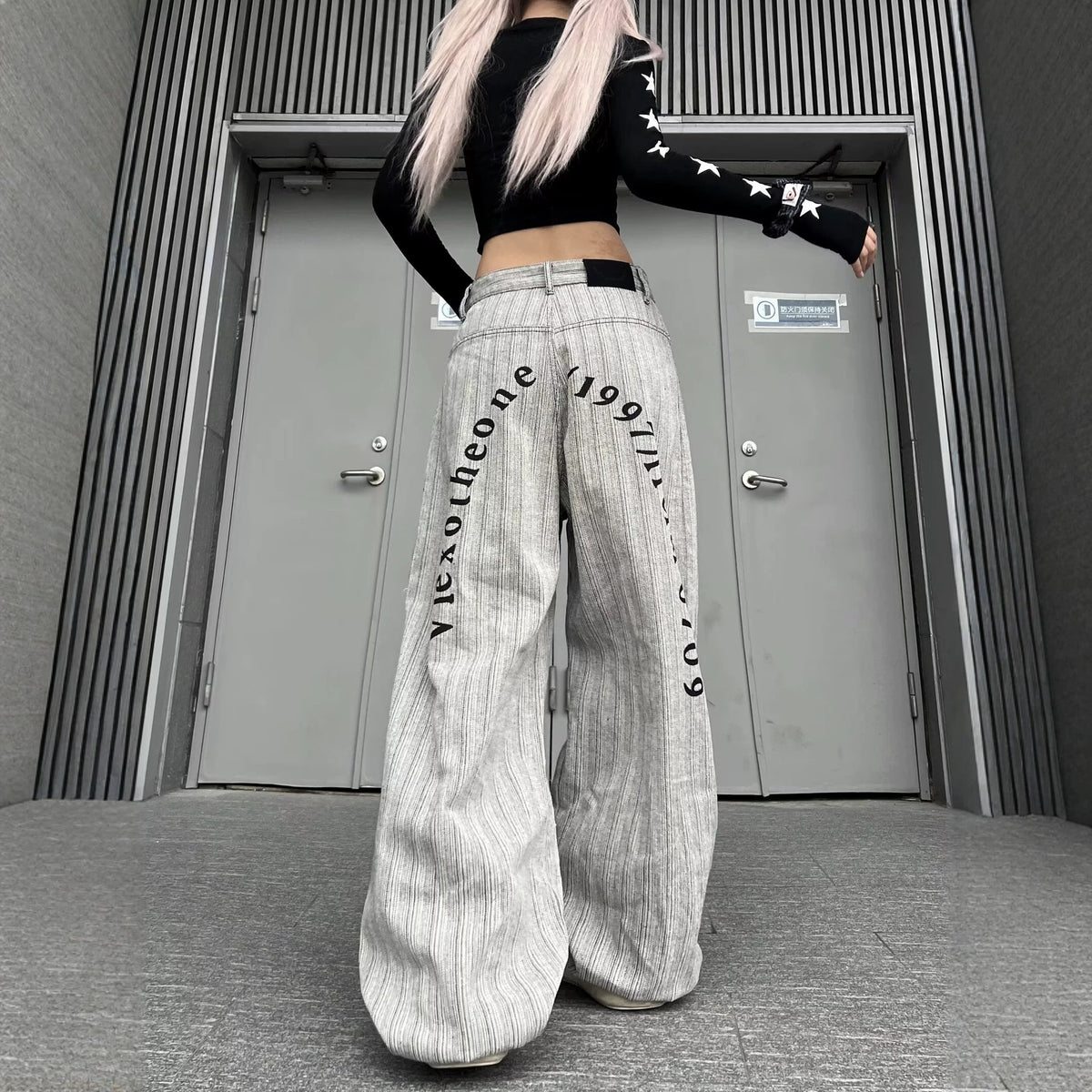 Straight Leg Trousers for Men with Gray and White Pants