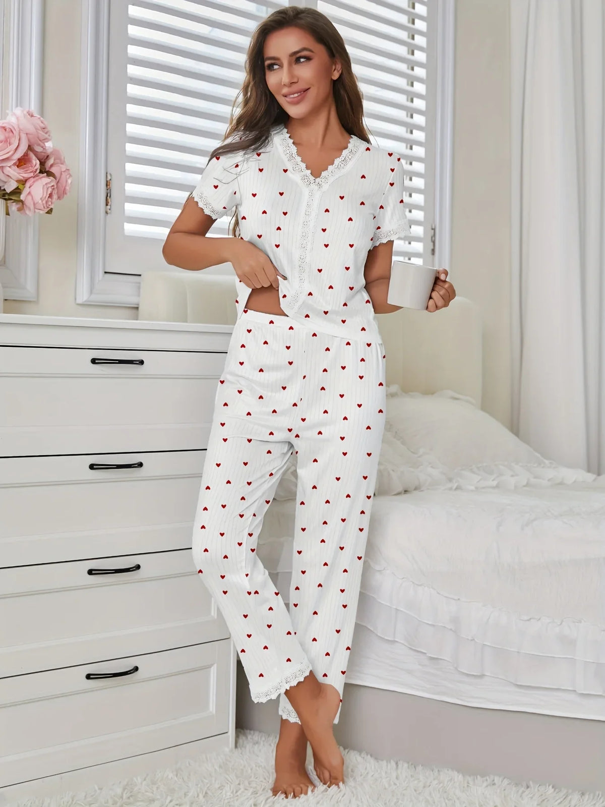 Autumn Winter Comfortable Pajamas Set with Love Heart Printed for Women Sleepwear Short Sleeve Top and Pants Homewear