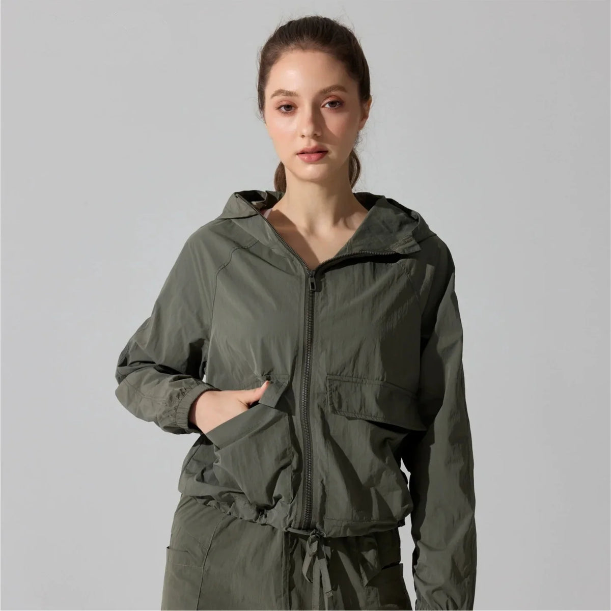 Outdoor Windproof Mountaineering Jacket Women Fashion Lightweight Sun Protection Sports Hooded Top Casual Loose Hiking Yoga Suit